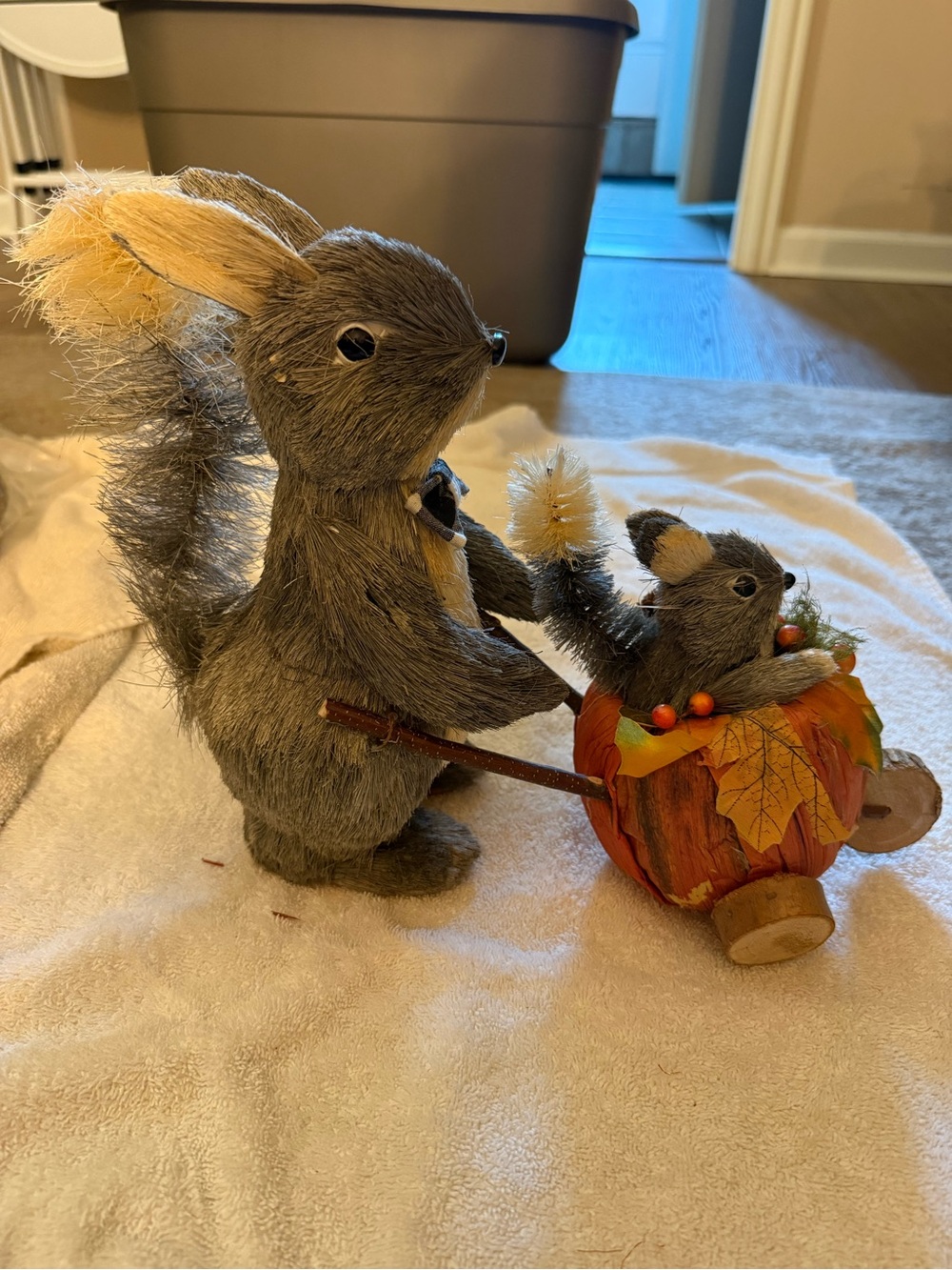 Pier 1 Decorative Squirrel Mom & Baby Duo in Pumpkin Cart